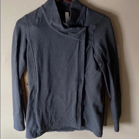 Lululemon Coast Wrap - Heathered Gray - 4 - Picture 4 of 8